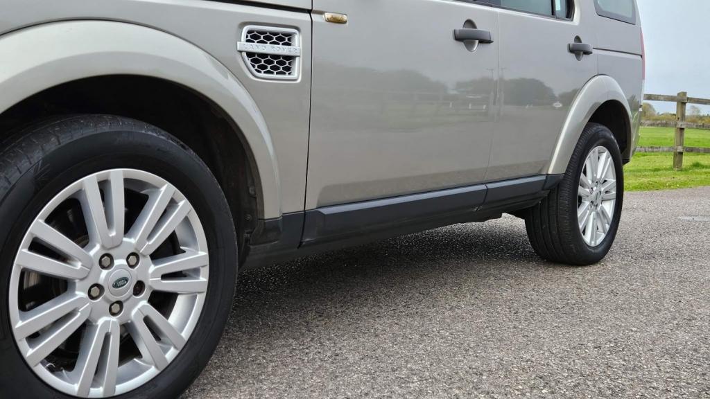 LAND ROVER DISCOVERY 4