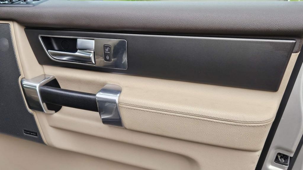 LAND ROVER DISCOVERY 4