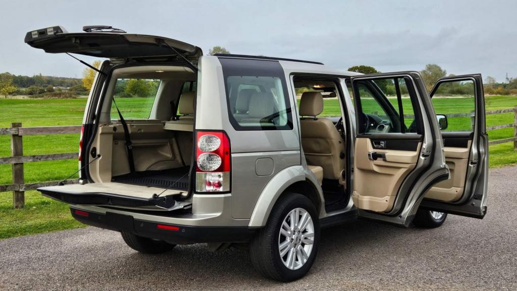 LAND ROVER DISCOVERY 4