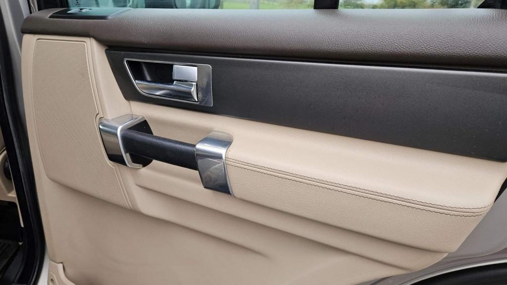 LAND ROVER DISCOVERY 4