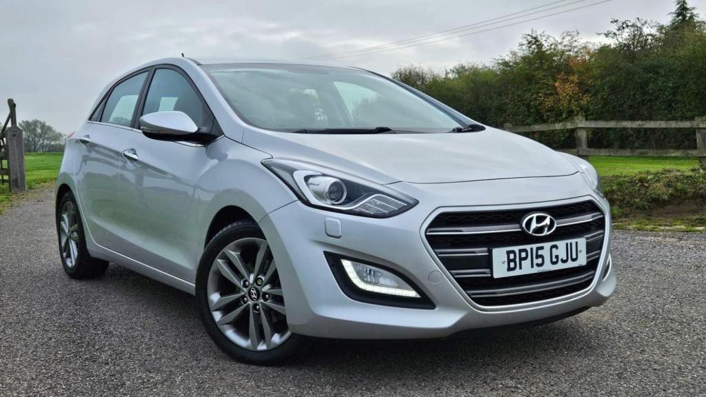 View HYUNDAI I30 1.6 Premium Euro 6 5dr