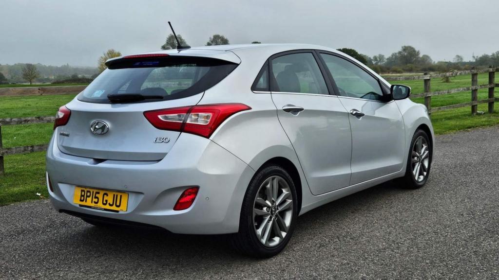 HYUNDAI I30