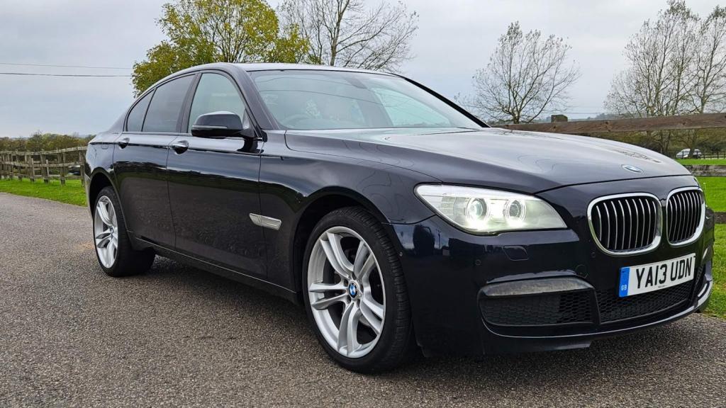 View BMW 7 SERIES 3.0 730d M Sport Auto Euro 5 (s/s) 4dr