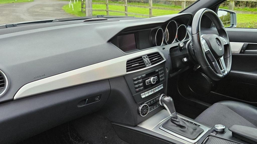 MERCEDES-BENZ C CLASS