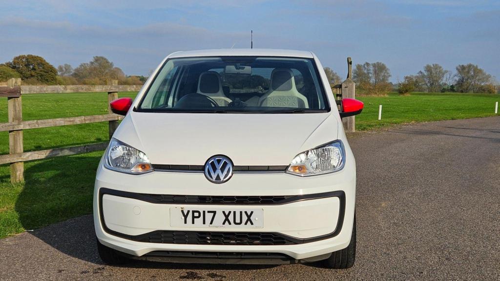 VOLKSWAGEN UP