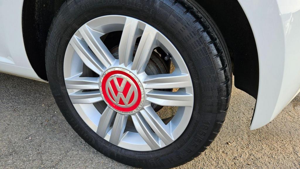 VOLKSWAGEN UP