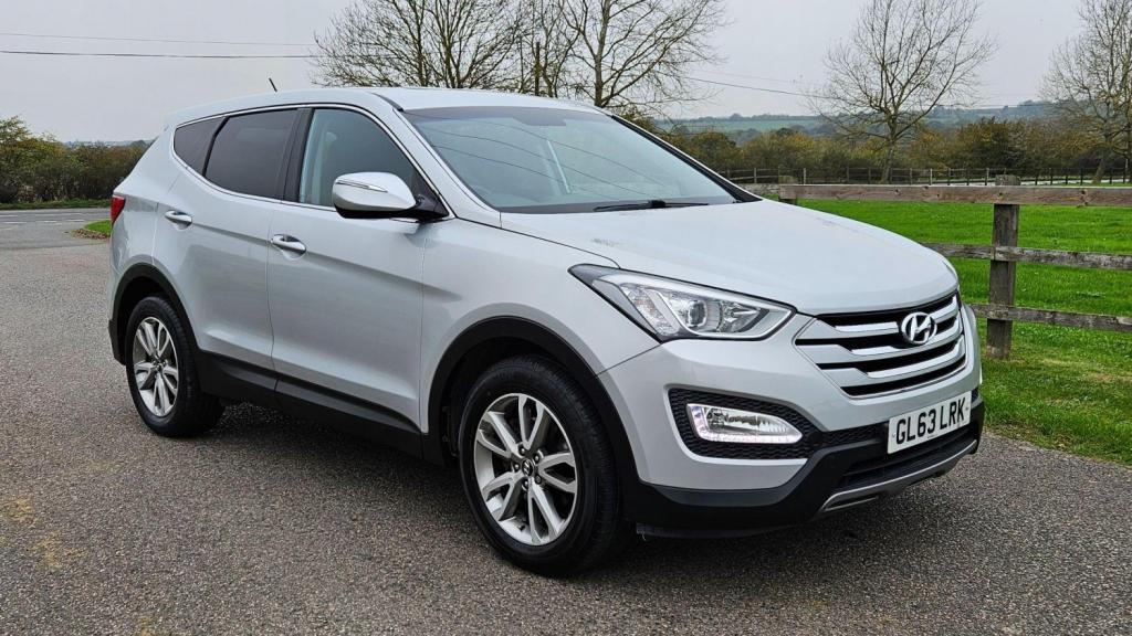 View HYUNDAI SANTA FE 2.2 CRDi Style Auto 4WD Euro 5 5dr (5 seat)
