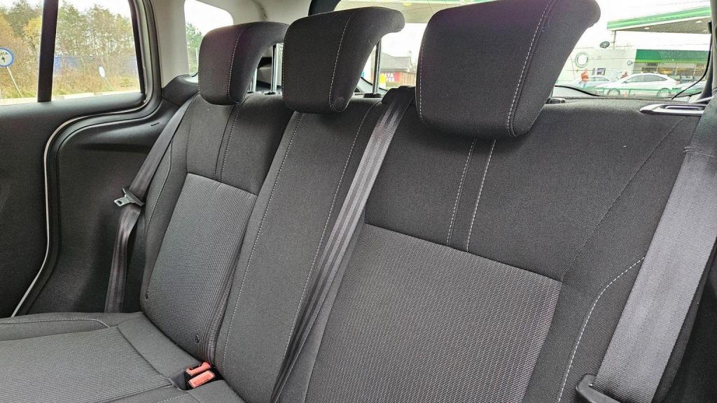 View FORD B-MAX 1.6 Zetec Powershift Euro 5 5dr