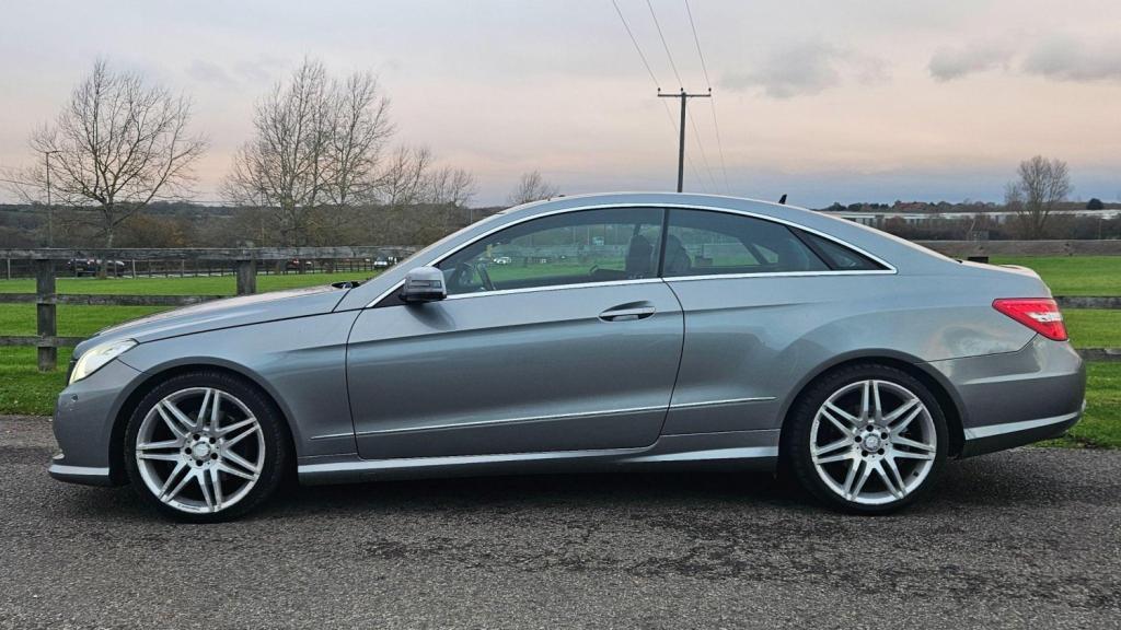 MERCEDES-BENZ E CLASS