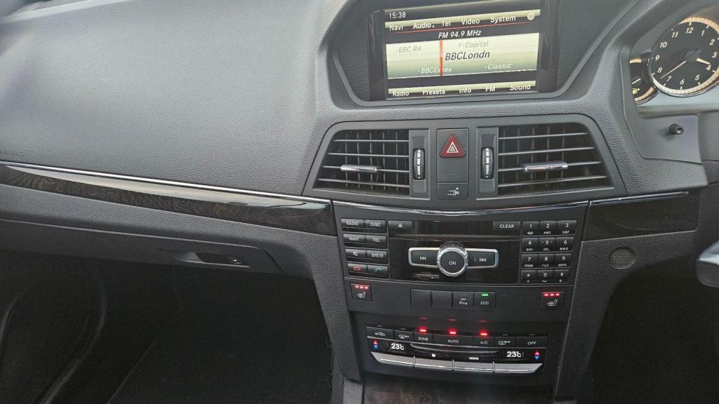 MERCEDES-BENZ E CLASS