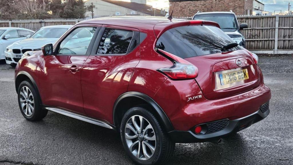 NISSAN JUKE