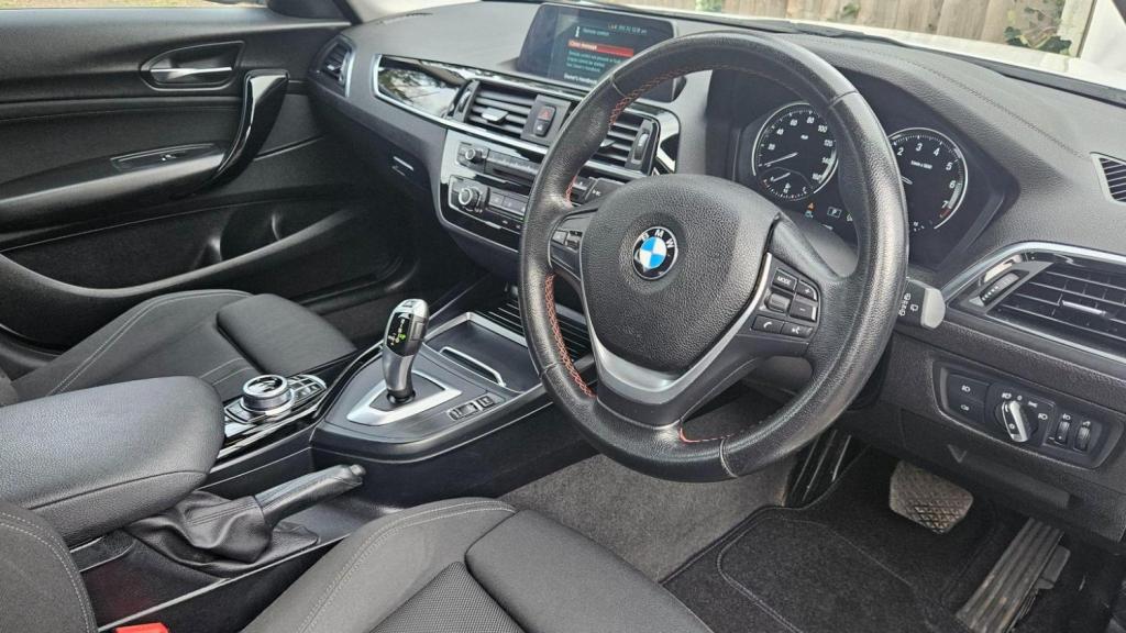 View BMW 1 SERIES 1.5 118i Sport Auto Euro 6 (s/s) 5dr