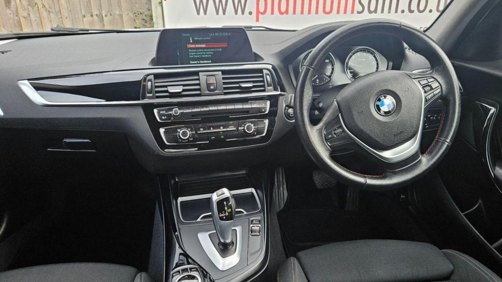 BMW 1 SERIES