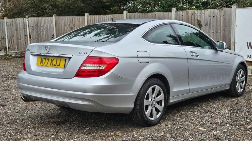 MERCEDES-BENZ C CLASS