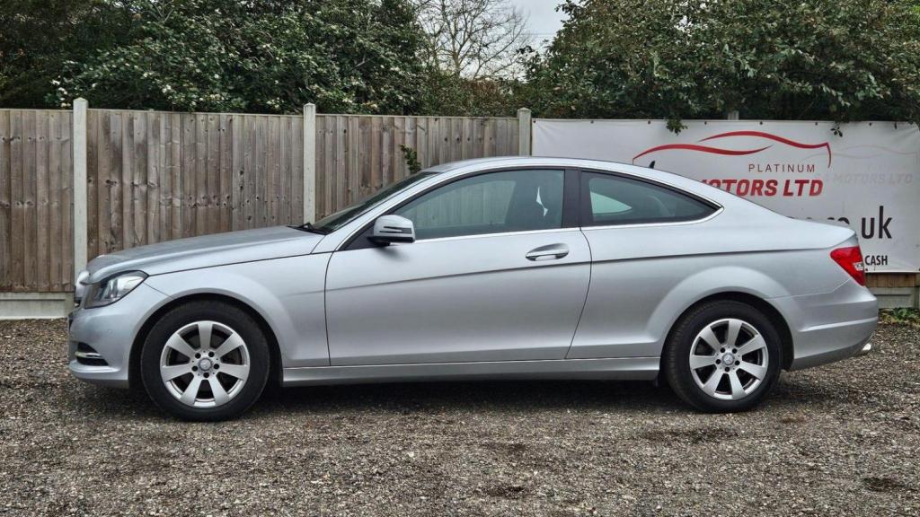 MERCEDES-BENZ C CLASS