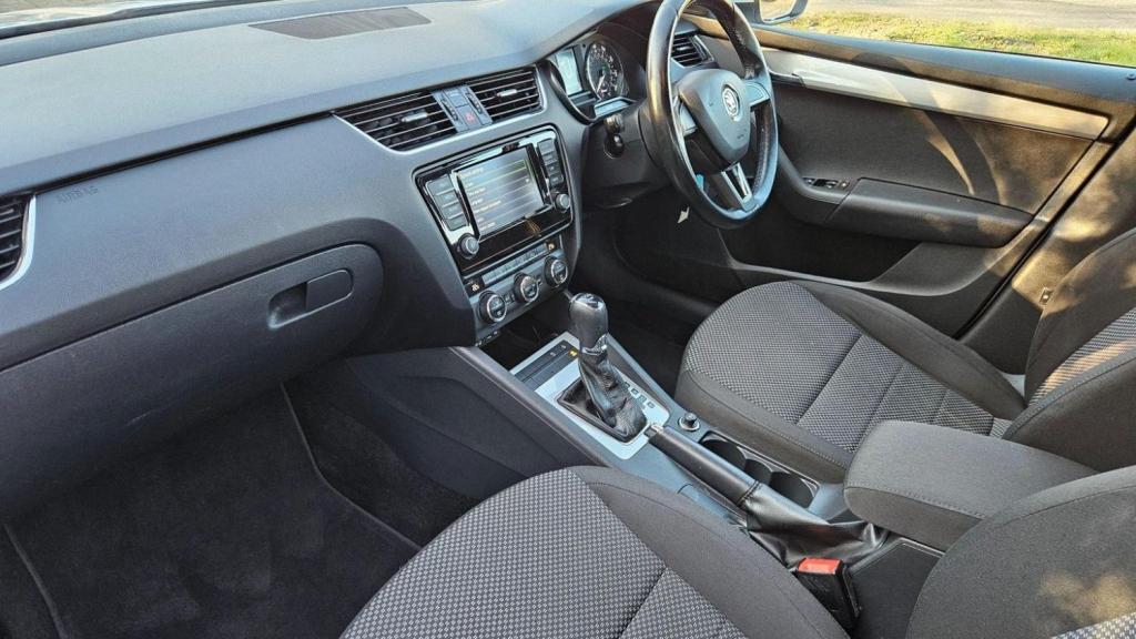 View SKODA OCTAVIA 1.4 TSI SE DSG Euro 6 (s/s) 5dr