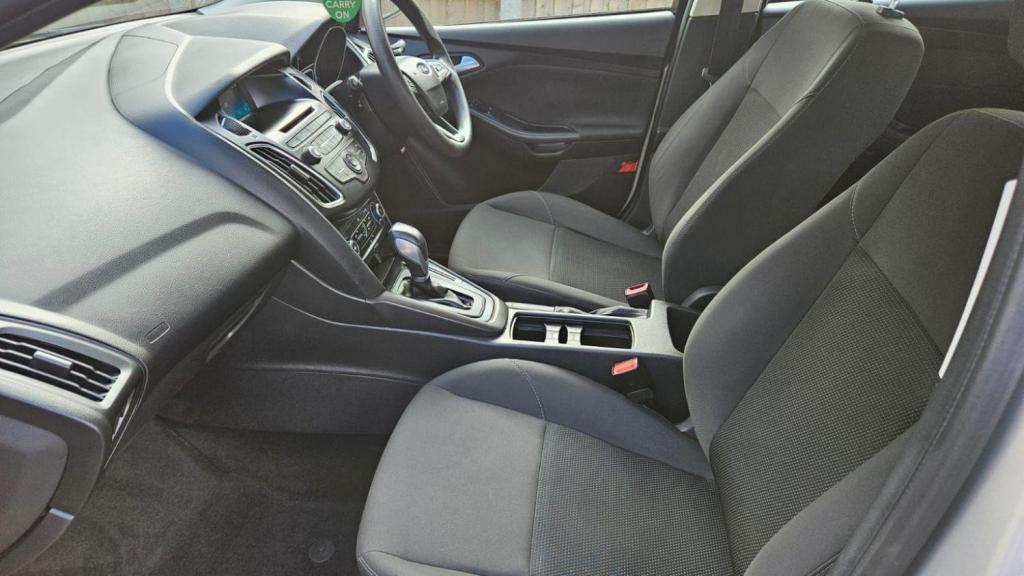 View FORD FOCUS 1.6 Style Powershift Euro 6 5dr