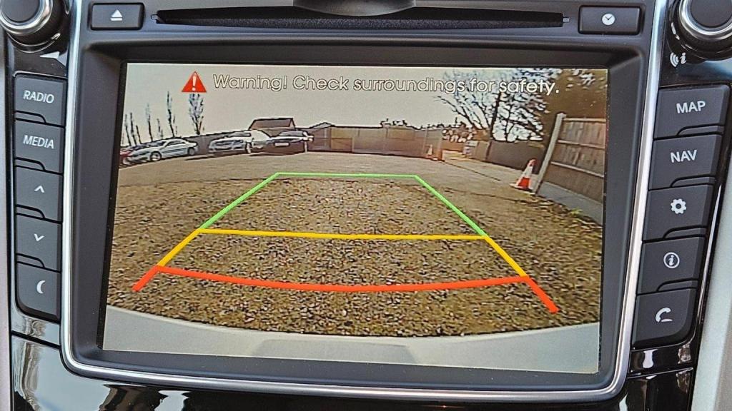 View HYUNDAI I30 1.6 CRDi Blue Drive SE Nav DCT Euro 6 (s/s) 5dr