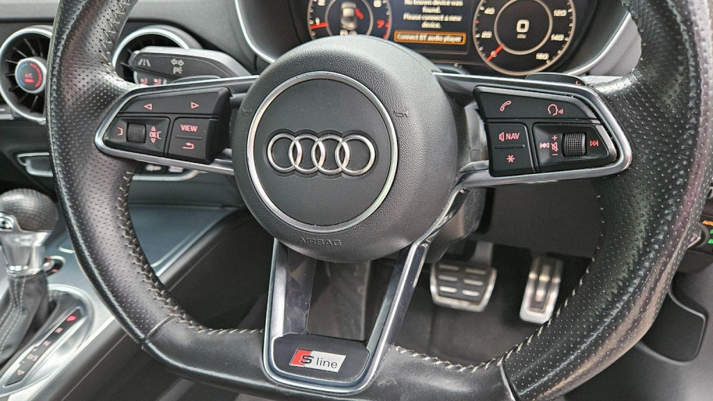 AUDI TT