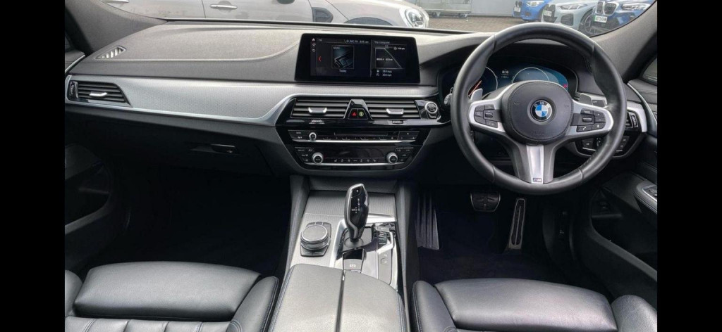 View BMW 6 SERIES 3.0 630d M Sport GT Auto xDrive Euro 6 (s/s) 5dr