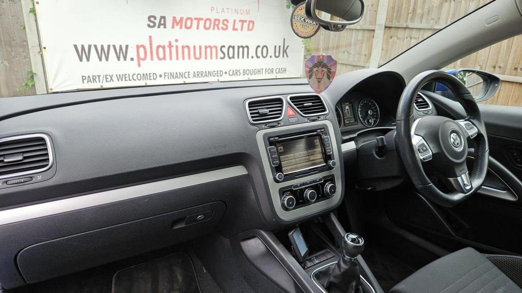 View VOLKSWAGEN SCIROCCO 1.4 TSI Euro 5 3dr