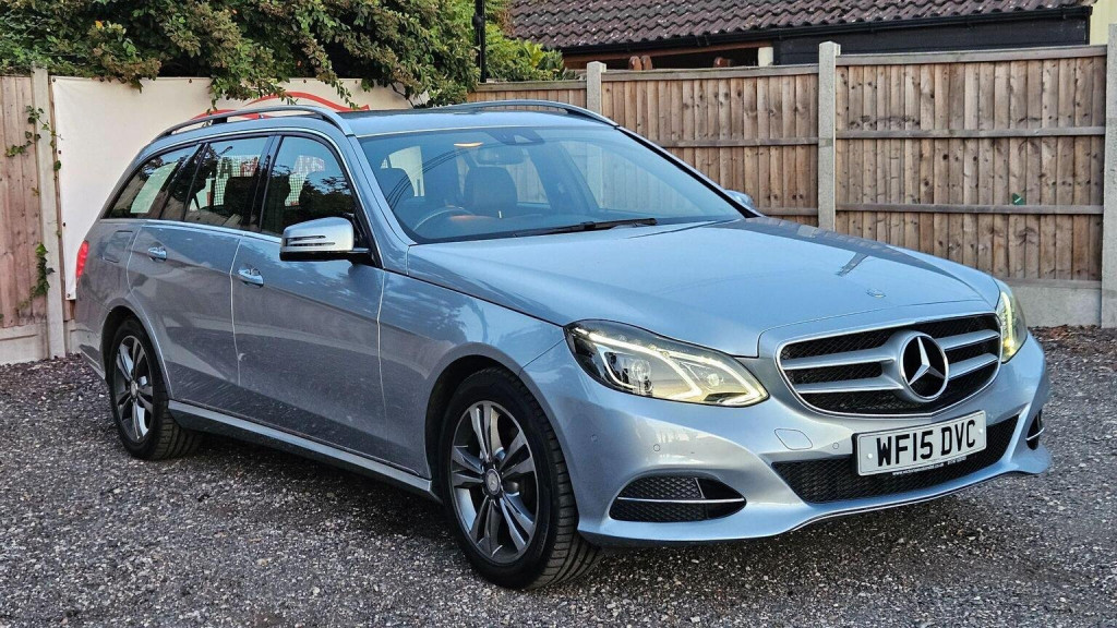 View MERCEDES-BENZ E CLASS 2.1 E220 BlueTEC SE G-Tronic+ Euro 6 (s/s) 5dr