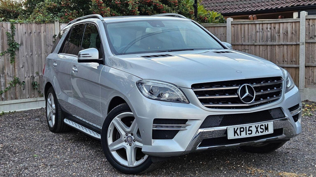 View MERCEDES-BENZ M CLASS 3.0 ML350 V6 BlueTEC AMG Line G-Tronic 4WD Euro 6 (s/s) 5dr