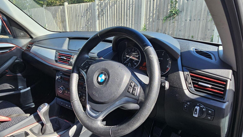 View BMW X1 2.0 18d SE xDrive Euro 5 (s/s) 5dr