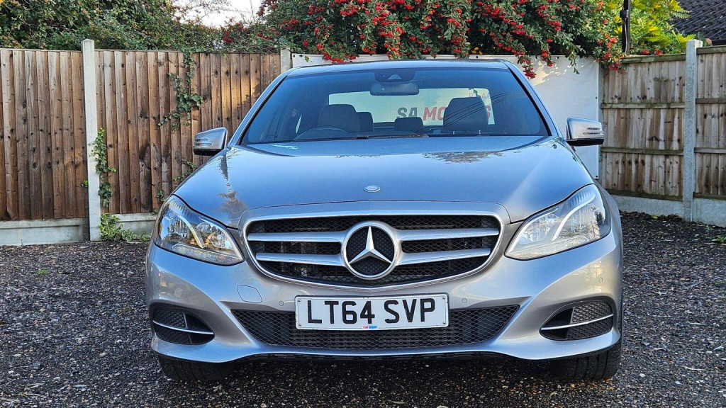 View MERCEDES-BENZ E CLASS 2.1 E220 BlueTEC SE G-Tronic+ Euro 6 (s/s) 4dr