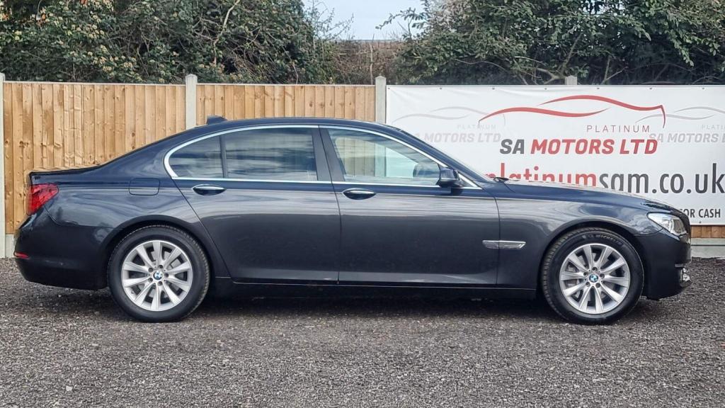 BMW 7 SERIES