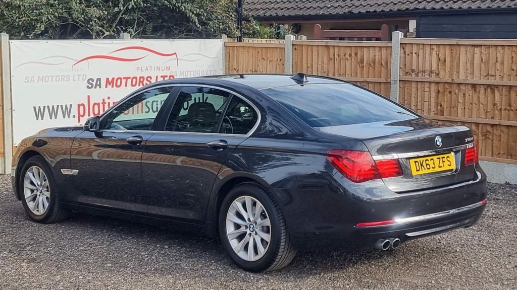 BMW 7 SERIES