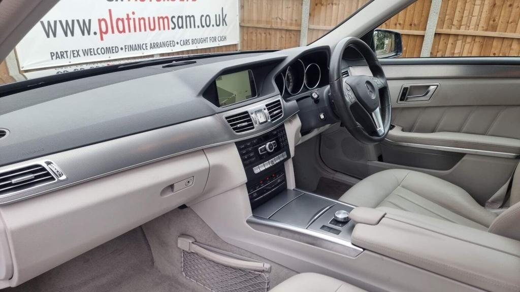 View MERCEDES-BENZ E CLASS 2.1 E250 CDI SE G-Tronic+ Euro 5 (s/s) 5dr