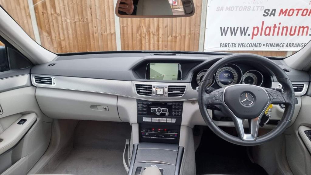 MERCEDES-BENZ E CLASS