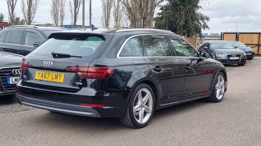 AUDI A4 AVANT