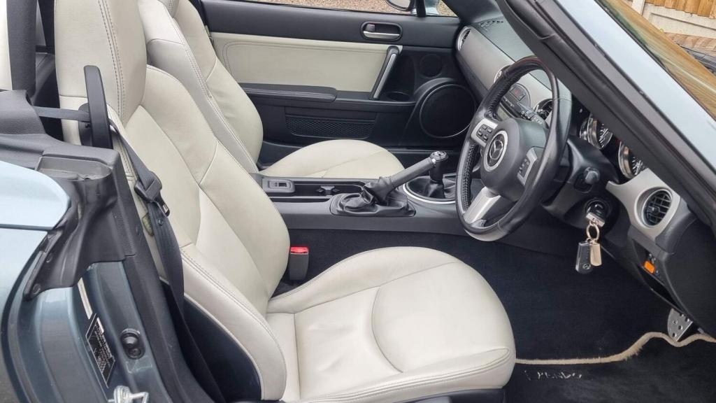 View MAZDA MX-5 2.0i Kendo Roadster Euro 5 2dr