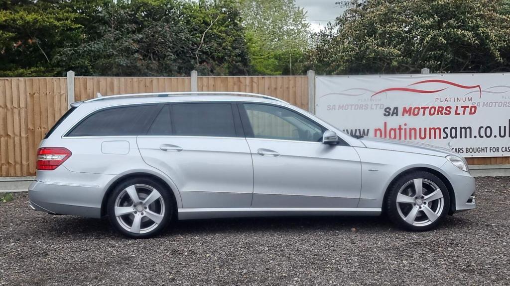 MERCEDES-BENZ E CLASS