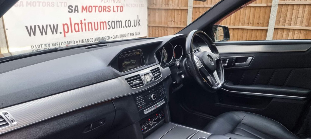 MERCEDES-BENZ E CLASS