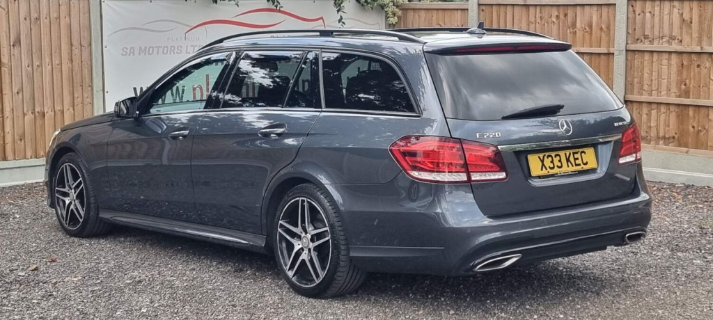 MERCEDES-BENZ E CLASS