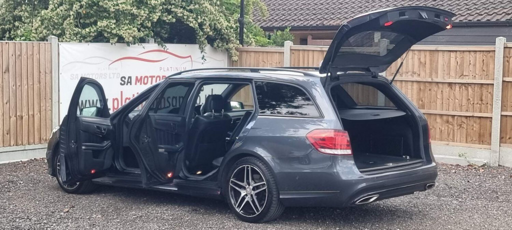 MERCEDES-BENZ E CLASS