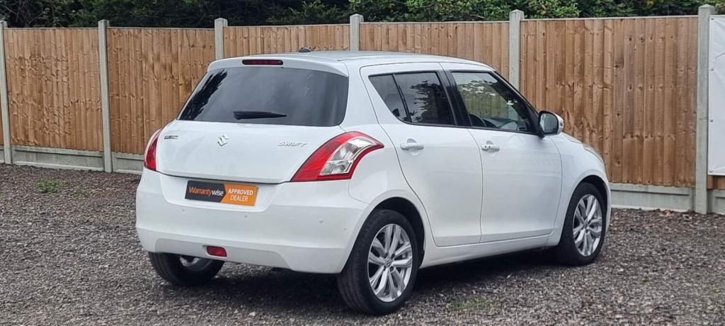 SUZUKI SWIFT