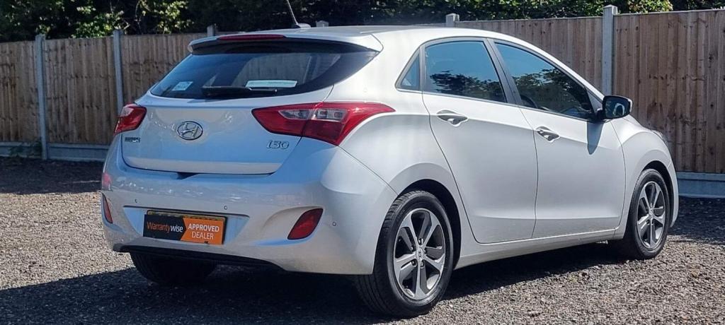 HYUNDAI I30