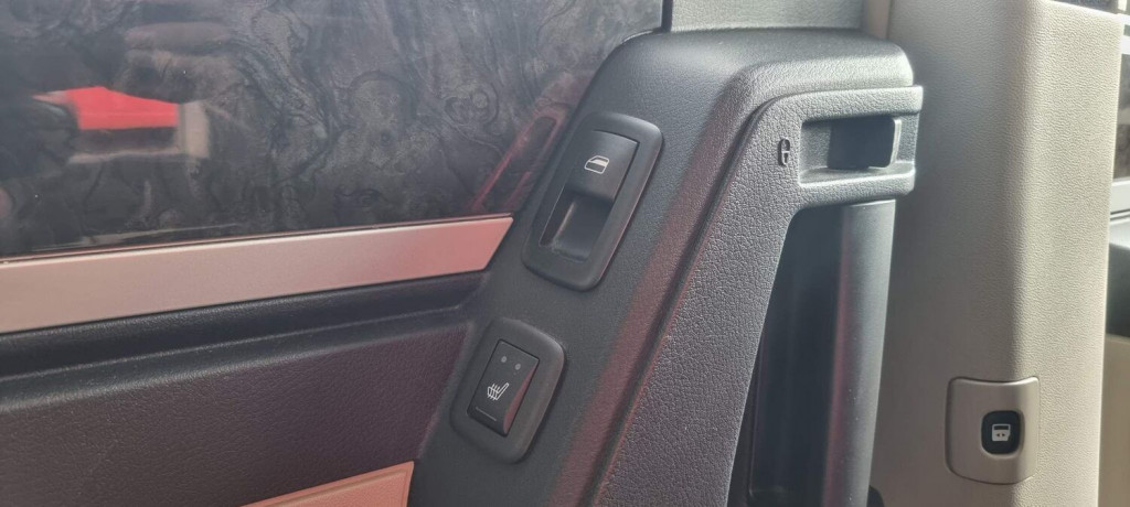 CHRYSLER GRAND VOYAGER