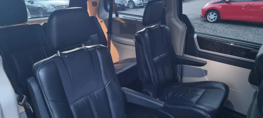 CHRYSLER GRAND VOYAGER