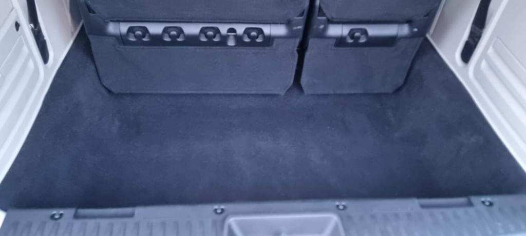 CHRYSLER GRAND VOYAGER