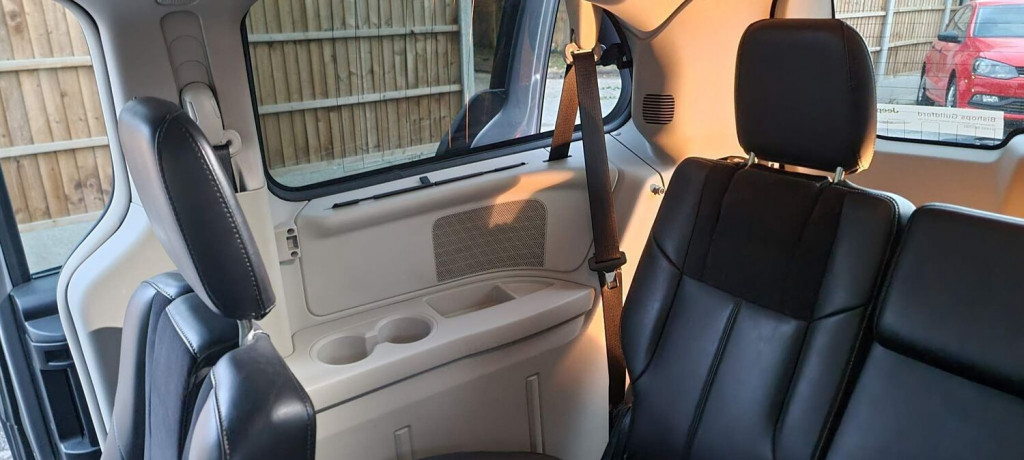 CHRYSLER GRAND VOYAGER