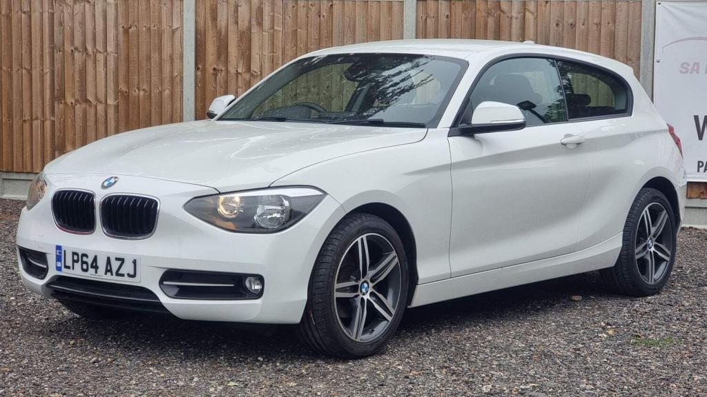 BMW 1 SERIES