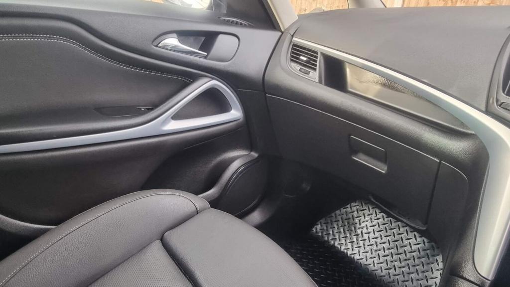 VAUXHALL ZAFIRA TOURER