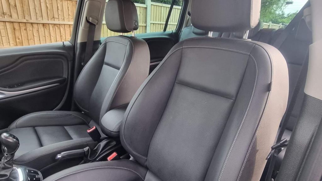 VAUXHALL ZAFIRA TOURER