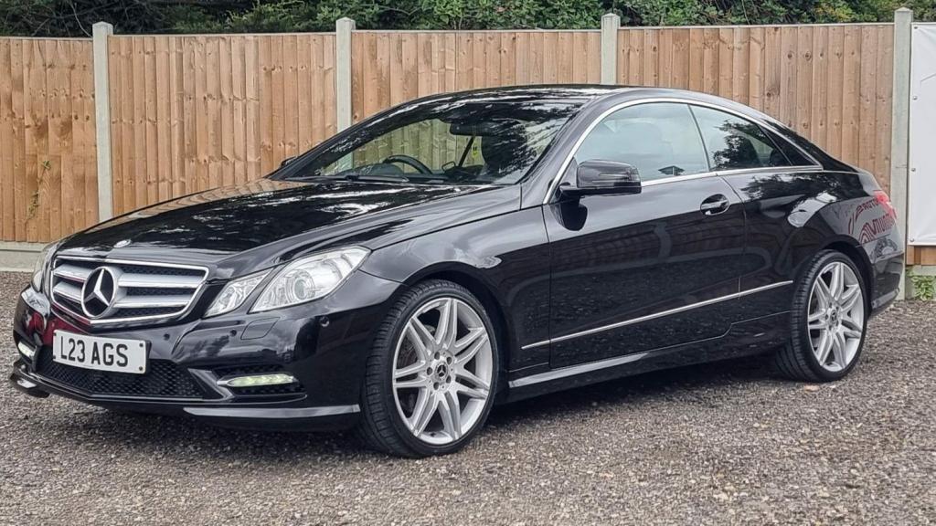 MERCEDES-BENZ E CLASS