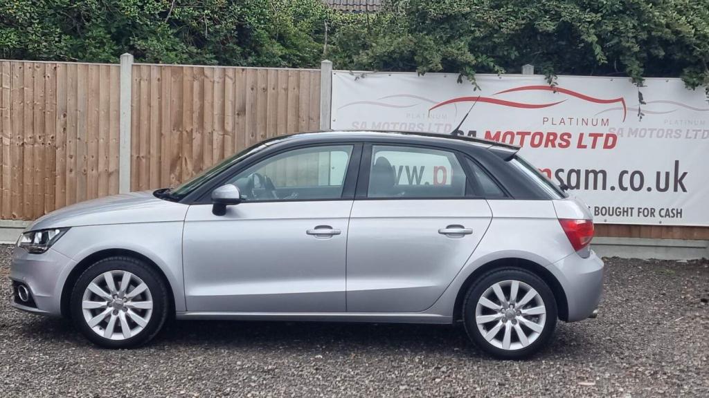 AUDI A1